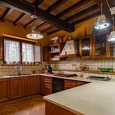 La Casa Di Betta Nyaraló *